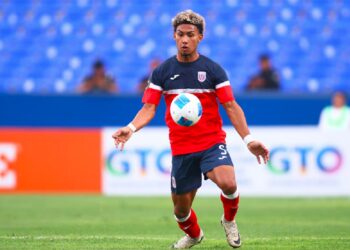 Karel Pérez tendrá la oportunidad de mostrar su talento en el fútbol portugués. Foto: Tomada de La Nación.