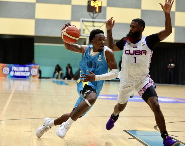 Este resultado, unido a la victoria de Estados Unidos sobre Puerto Rico en la jornada, provocó un triple empate entre cubanos, bahamenses y boricuas en la segunda posición del grupo. Foto: FIBA