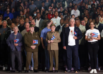 Miguel Díaz-Canel, Raúl Castro, Ramiro Valdés y Ramón Machado Ventura, durante la tradicional Marcha de las Antorchas el pasado 28 de enero. Foto: EFE/ Ernesto Mastrascusa.