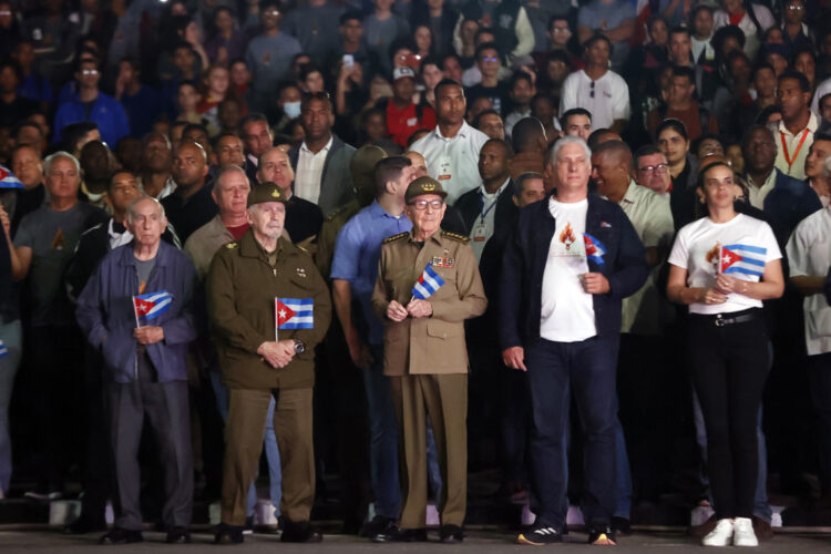 Miguel Díaz-Canel, Raúl Castro, Ramiro Valdés y Ramón Machado Ventura, durante la tradicional Marcha de las Antorchas el pasado 28 de enero. Foto: EFE/ Ernesto Mastrascusa.