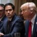 Marco Rubio atento a las palabras de  Trump durante la reunión de gabinete, el 26 de febrero. Foto: AL DRAGO/ EFE/EPA/POOL.