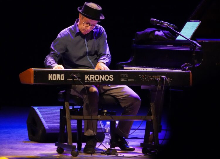Ernán López-Nussa.