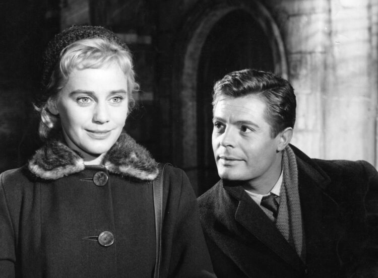 Fotograma de Noches blancas (1957) (97'), de Luchino Visconti (97'), protagonizada por Marcelo Mastroianni y Maria Schell. Foto: cinetecadibologna.it/