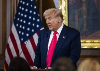 Donald Trump durante un discurso en el Capitolio de Estados Unidos. Foto: EFE/EPA/JIM LO SCALZO / POOL.