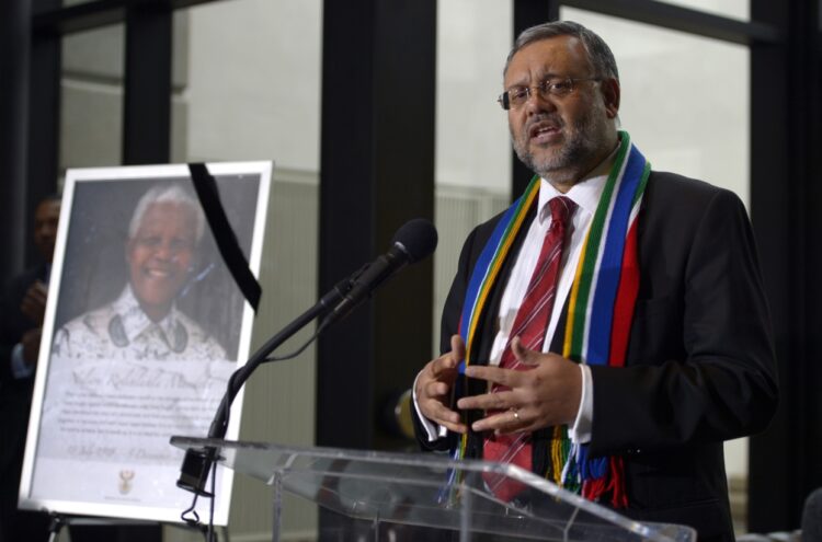 Ebrahim Rasool, embajador de Sudáfrica en Estados Unidos. Foto: EFE/EPA/SHAWN THEW.