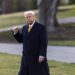 Donald Trump saliendo para Florida el pasado 7 de marzo. Foto: EFE/EPA/JIM LO SCALZO