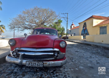 Calle Santuario, una de las más antigua de la localidad habanera Regla. Foto: Otmaro Rodríguez.