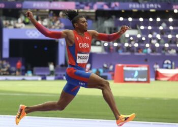 Alejandro Parada dominó la prueba masculina, con brinco de 7,91 metros. Foto: www.olympics.com