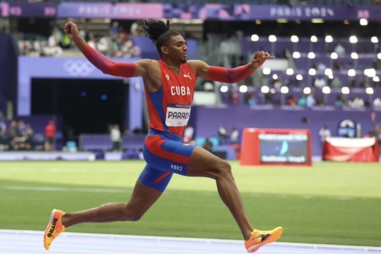 Alejandro Parada dominó la prueba masculina, con brinco de 7,91 metros. Foto: www.olympics.com