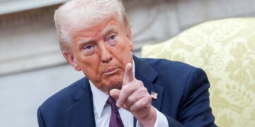 El presidente Donald Trump en el Despacho Oval de la Casa Blanca. Foto: CHRIS KLEPONIS / POOL / EFE / EPA / Archivo.