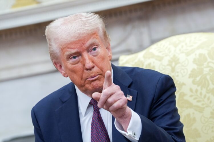 El presidente Donald Trump en el Despacho Oval de la Casa Blanca. Foto: CHRIS KLEPONIS / POOL / EFE / EPA / Archivo.