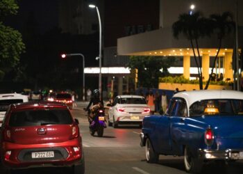 Cuba emprende procedimiento de para cambiar autos viejos por modernos. Foto. Naturaleza Secreta.