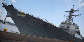 El destructor estadounidense USS Gravely, desplegado en el Golfo de México. Foto: Tomada del perfil en X del canciller cubano Bruno Rodríguez.