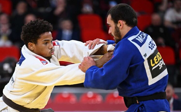 Charón y Maziashvili. Foto: Tamara Kulumbegashvili /Federación Internacional de Judo.