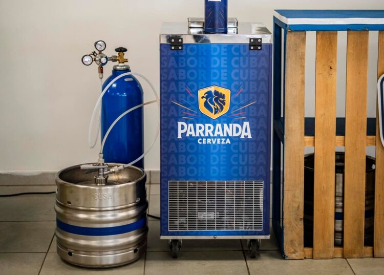 Cerveza Parranda se lanza al mercado en modalidad dispensada. Foto: Facebook: Cerveza Parranda.