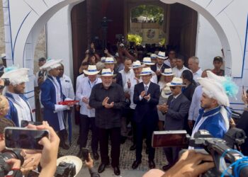 El primer ministro cubano Manuel Marrero inaugura oficialmente la Feria Internacional de Turismo FitCuba 2025. Foto: OnCuba.
