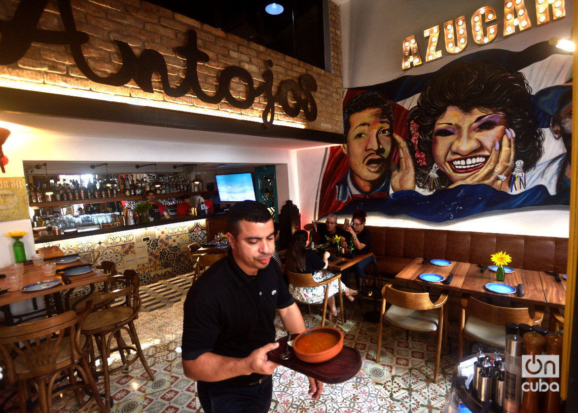Restaurante Antojos, en La Habana Vieja. Foto: Otmaro Rodríguez.