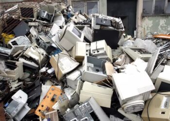 Los países menos desarrollados reciben cada vez más basura electrónica de los países desarrollados. Foto: Expansión / Archivo.