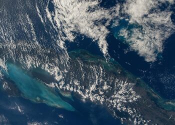Cuba es el centro de la foto número un millón captada desde la Estación Espacial Internacional. Foto: Facebook/Nasa en español.