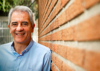 Manolo Lama es uno de los más destacados periodistas españoles de los últimos 40 años. Foto: Sergio Enríquez-Nistal/El Mundo.