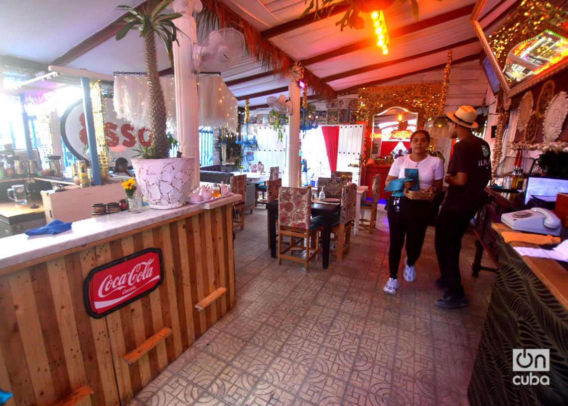 Restaurante Star Café, en La Habana Vieja. Foto: Otmaro Rodríguez.
