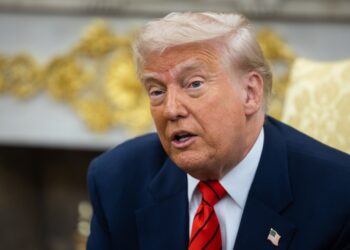 El presidente Trump durante un encuentro con el primer ministro canadiense en la Casa Blanca. Foto:  EFE/EPA/FRANCIS CHUNG / POOL