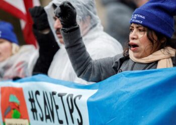 Manifestantes pro TPS en Washington DC. Foto: EFE.