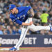 Yariel Rodríguez trabaja como relevista en un partido de los Toronto Blue Jays. Foto: Dan Hamilton/USA Today Sports.