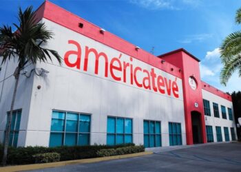 Sede de la televisora America Teve, en Miami. Foto: Tomada de Café Fuerte.
