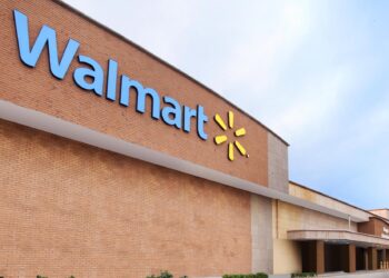 Las ganancias de Walmart en el primer trimestre del año disminuyeron. Foto: www.walmartmexico.com