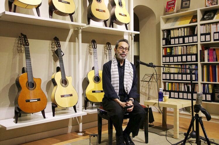 La obra de Brouwer abarca más de 700 piezas en diversos géneros y formas musicales. Foto: guitarrasdeluthier.com