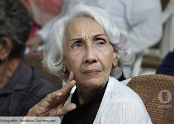 La diseñadora Marta Mosquera Rosell, Premio Nacional de Diseño del Libro, fallecida a los 76 años en Santiago de Cuba, el 4 de mayo de 2025. Foto: Naskicet Domínguez / Claustrofobias.