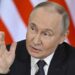 El presidente ruso, Vladimir Putin, habla a los medios en el Kremlin, Moscú, el 14 de mayo de 2025. Foto: Alexander Nemenov / EFE / POOL.