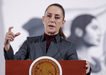 Claudia Sheinbaum, presidenta de México, durante su tradicional conferencia de prensa matutina. Foto: Isaac Esquivel / EFE.