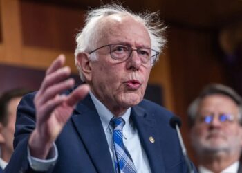 Sanders_Trump_Irán_guerra