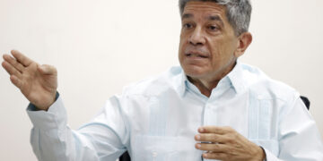 Carlos Fernández de Cossío. Foto:  Ernesto Mastrascusa/EFE.