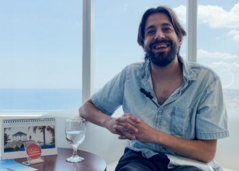 El cantante portugués Salvador Sobral por primera vez en La Habana. Foto: Lied Lorain.