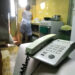 Teléfono fijo en una vivienda en La Habana. Foto: Otmaro Rodríguez.