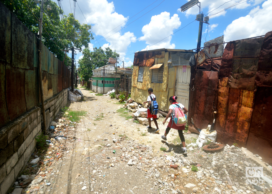 El "Llega y pon" de Casablanca, en La Habana. Foto: Otmaro Rodríguez.