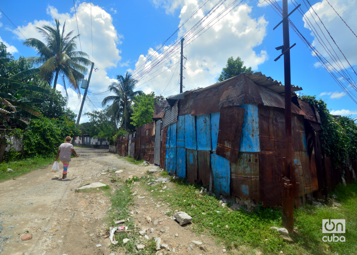 El "Llega y pon" de Casablanca, en La Habana. Foto: Otmaro Rodríguez.