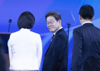Lee Jae-myung (C)  en la ceremonia de asunción. Foto: JEON HEON-KYUN/EFE/EPA.