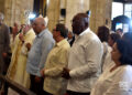 Autoridades cubanas en la misa de acción de gracias en la Catedral de La Habana por el inicio del papado de León XIV, el 4 de junio de 2025. Foto: Otmaro Rodríguez.