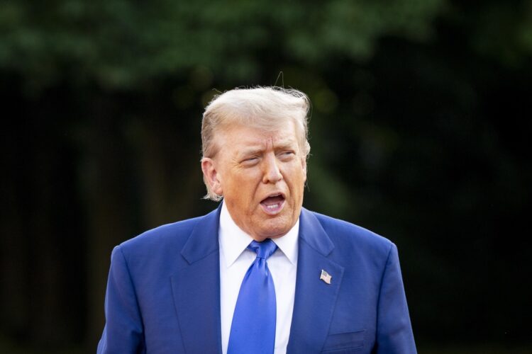 El presidente Trump llega al Palacio Huis ten Bosch para una cena con líderes mundiales en La Haya, Países Bajos, el 24 de junio de 2025. Foto: EFE/EPA/FREEK VAN DEN BERGH.