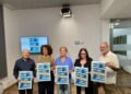 De izquierda a derecha:  el pintor onubense Juan Manuel Seisdedos, Laurita de la Uz, la diputada de Cultura de la región de Huelva, Gracia Baquero, Lourdes Santos y Héctor Garrido. Foto: Cortesía.