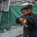 Bombardeo israelí sobre Al Remal, un barrio de la ciudad de Gaza. Foto: EFE/EPA/MOHAMMED SABER