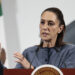 La presidenta Claudia Sheinbaum desmiente participación de México en la crisis social y de seguridad en Los Ángeles, California.  Foto: EFE/ José Méndez