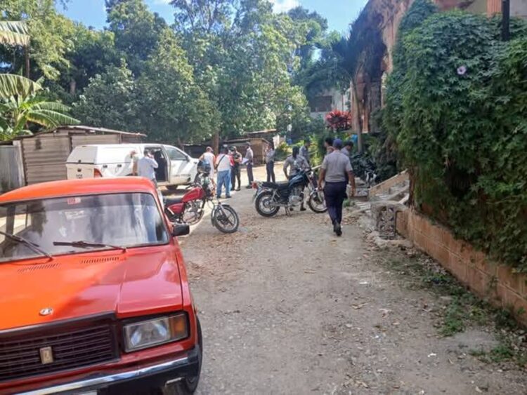 Operativo contra las drogas en Guanabacoa, La Habana. Foto: Consejo de la Administración Municipal en Guanabacoa Facebook.