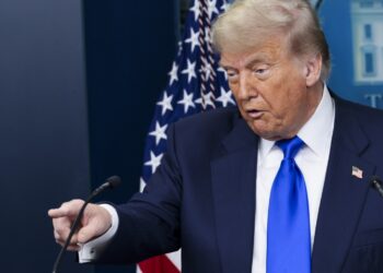 El presidente Donald Trump durante una conferencia de prensa en la Casa Blanca. Foto: Shawn Thew / EFE / EPA.