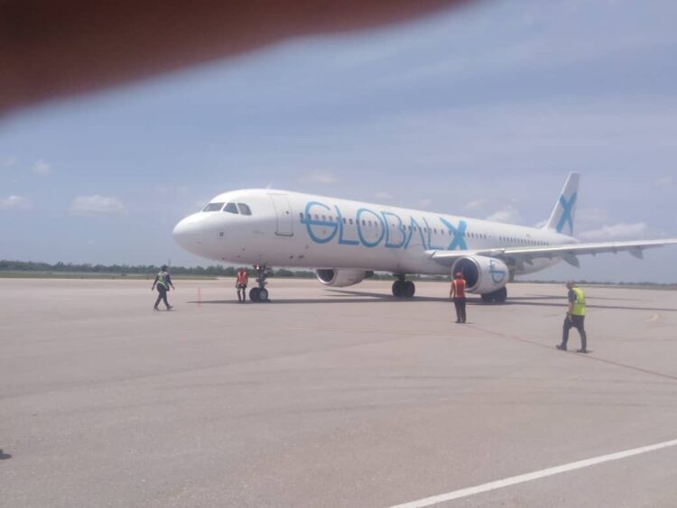 Llegada a La Habana de vuelo con migrantes deportados desde Estados Unidos. Foto: @minint_cuba / X.