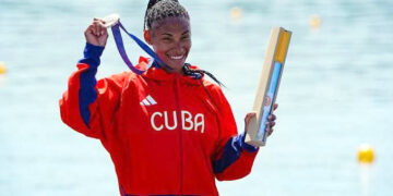 Yarisleidis Cirilo se corona  campeona mundial juvenil y sub-23 en la modalidad C-1 a 200 metros en Montemor-o-Velho, Portugal. Foto tomado de su cuenta en Facebook.